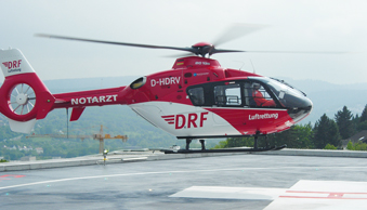 Bild Siloah St. Trudpert Klinikum, Intensivmedizinische Betreuung, Hubschrauber auf Landeplatz